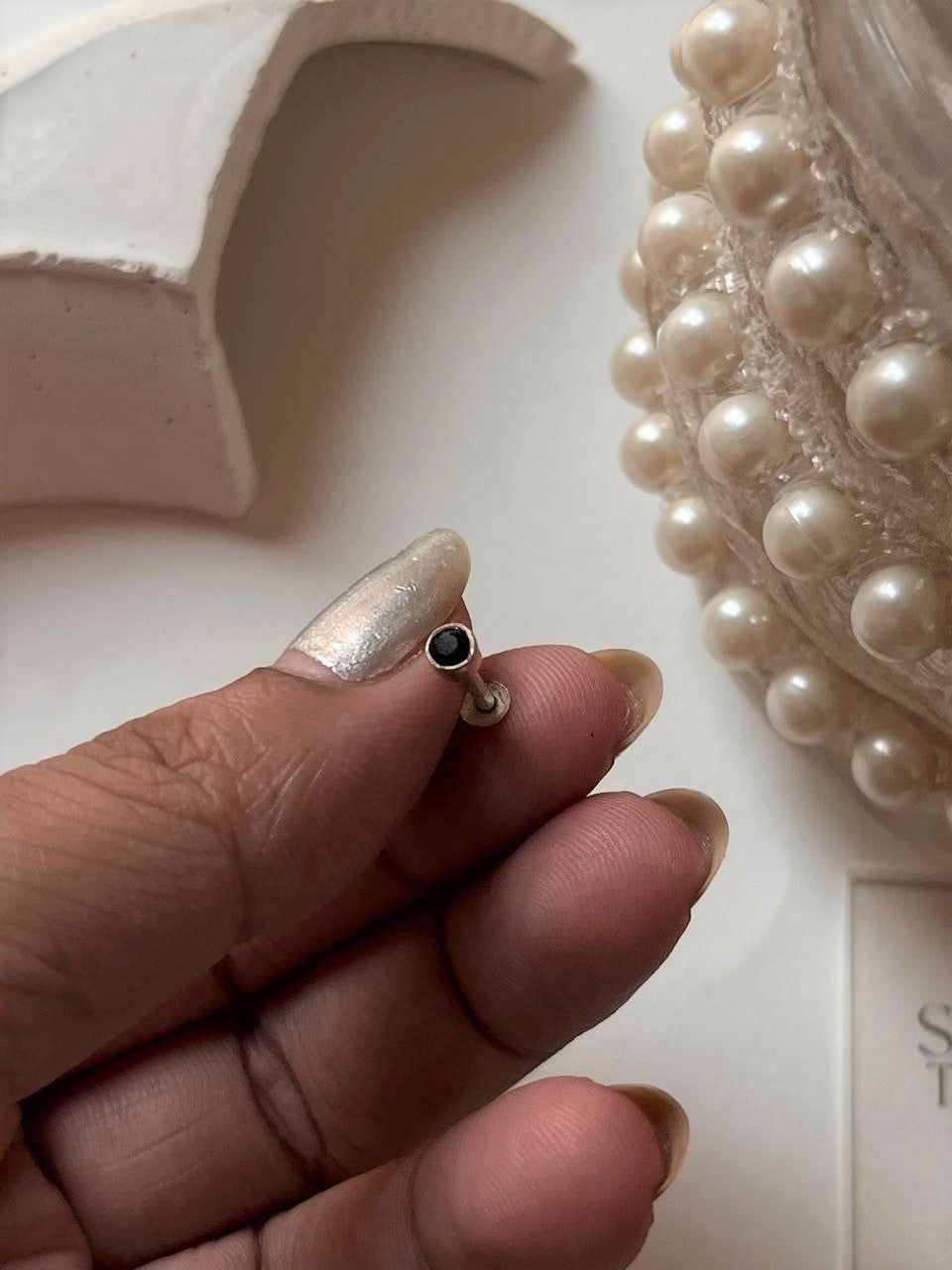 Blue Cz Screw Back Minimal 925 Sterling Silver Nose Pin