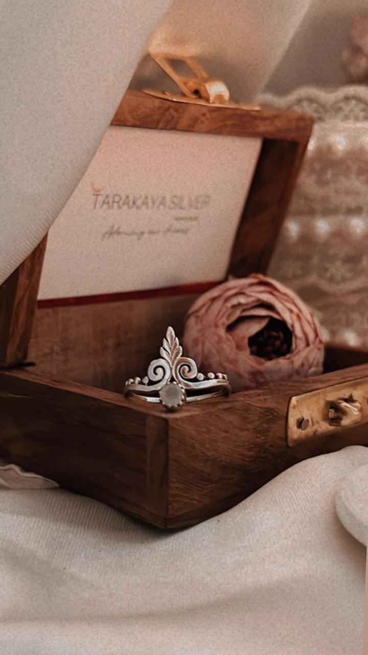 Moonstone Balinese Rawa Leaf 925 Sterling Silver Ring