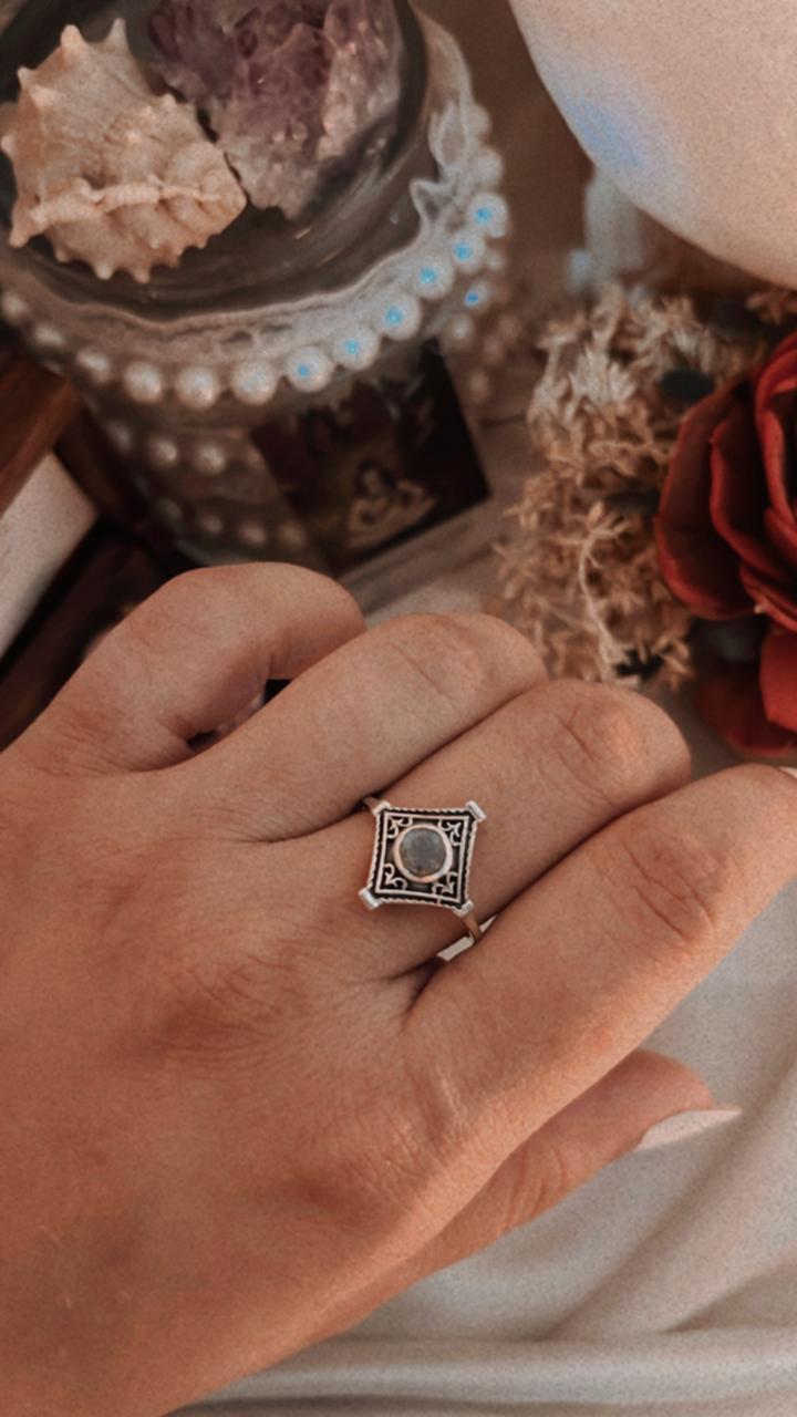 Labradorite antique Boho 925 Sterling Silver Ring