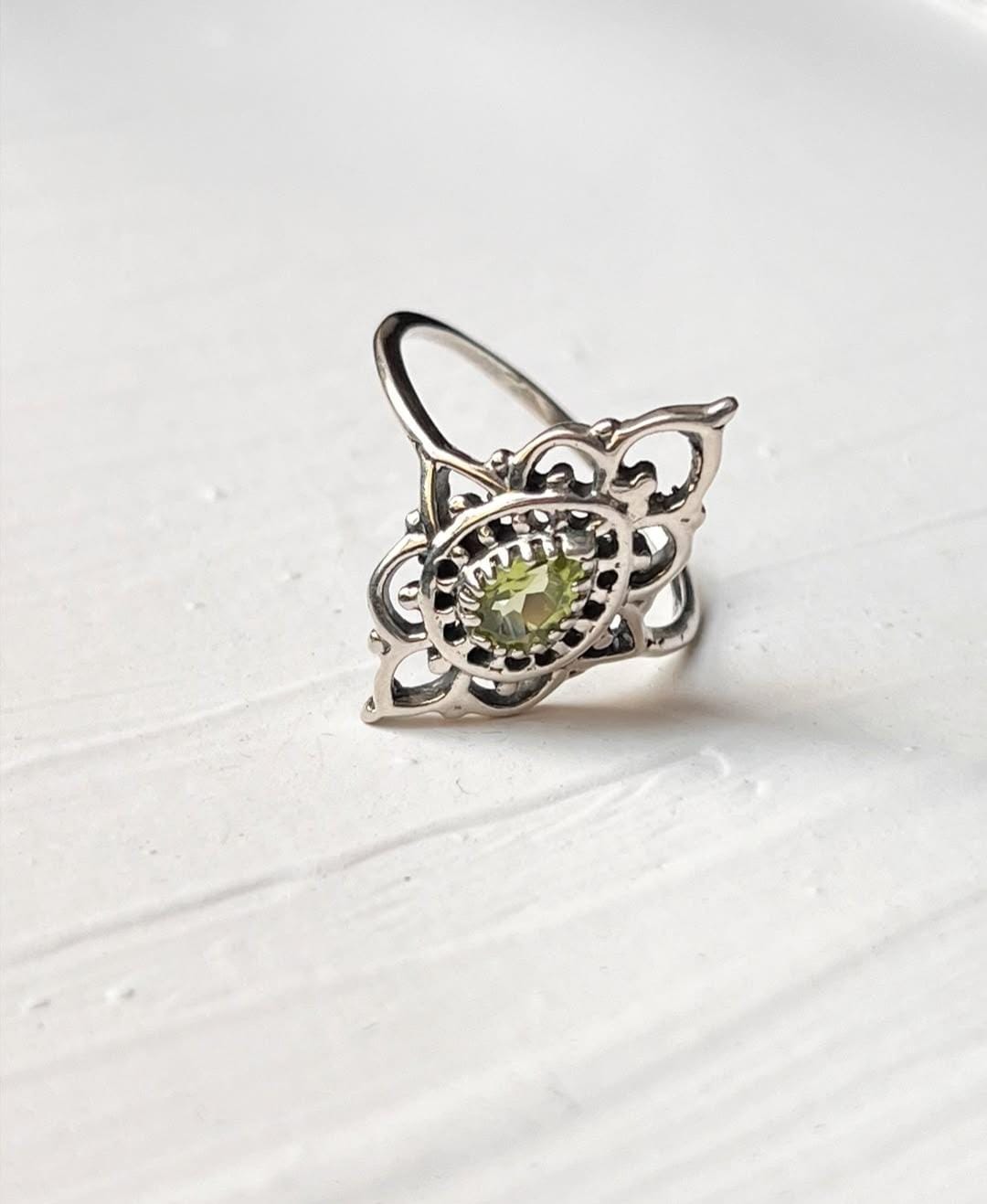 Peridot Boho 925 Sterling Silver Ring