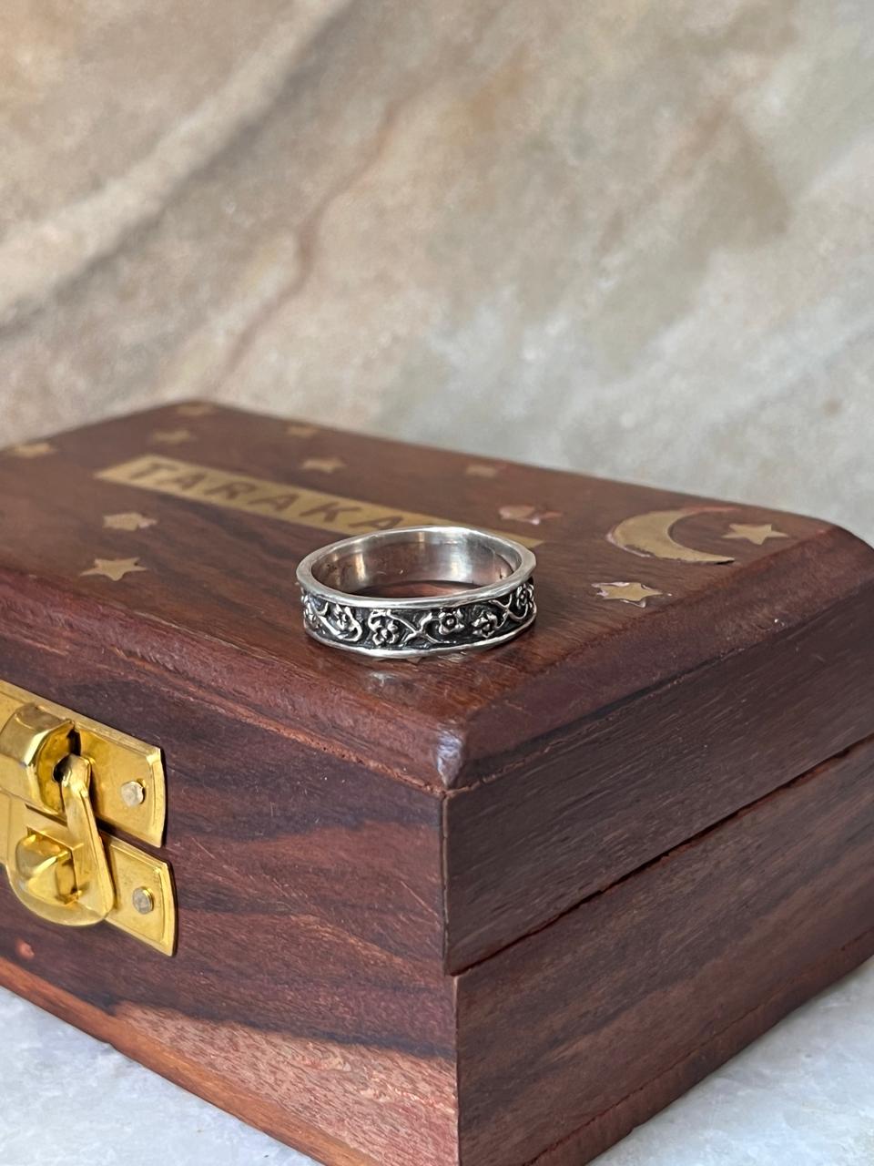 Floral Engraved Band 925 Sterling Silver Ring