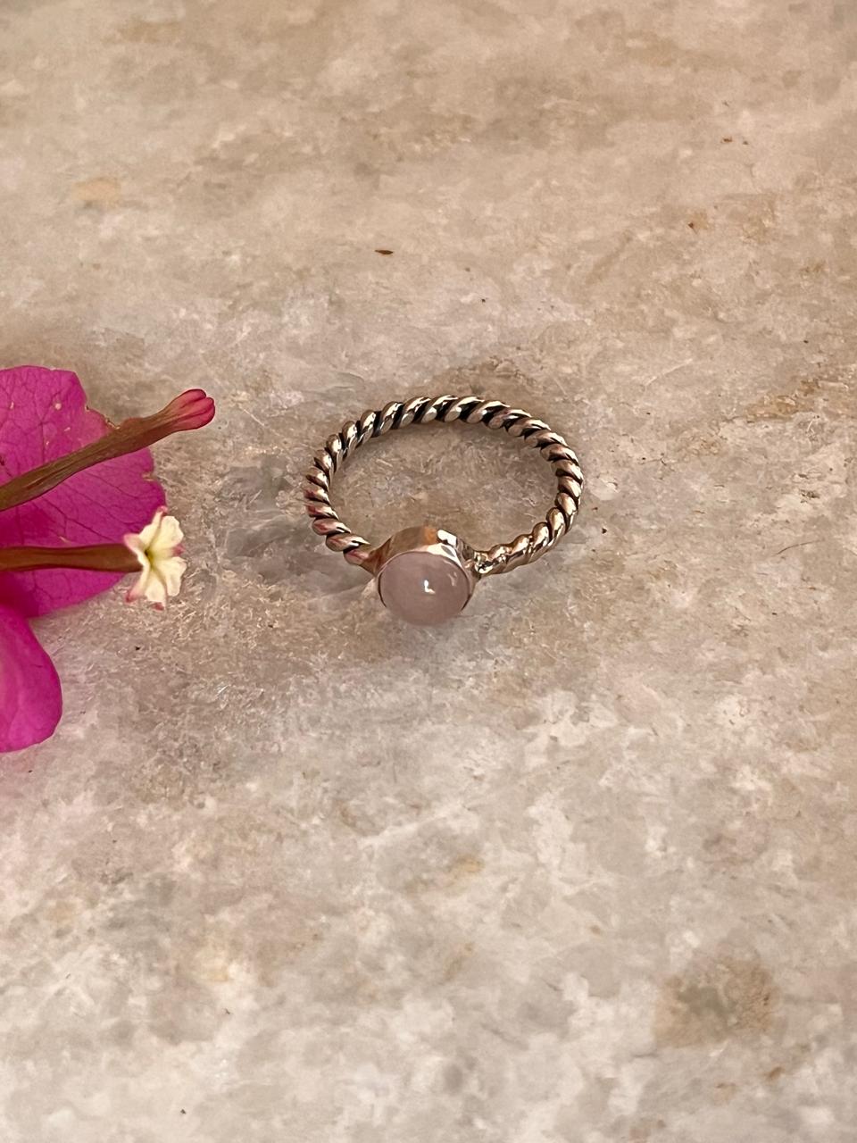 Rose Quartz Rope Band 925 Sterling Silver Ring
