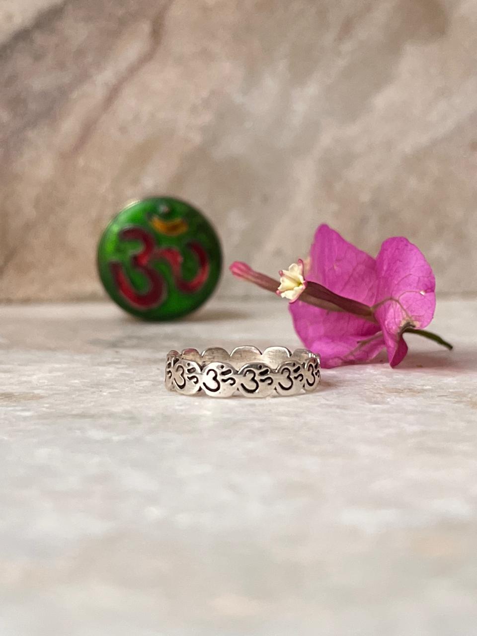 Om/Aum Engraved Circle of Life 925 Sterling Silver Ring