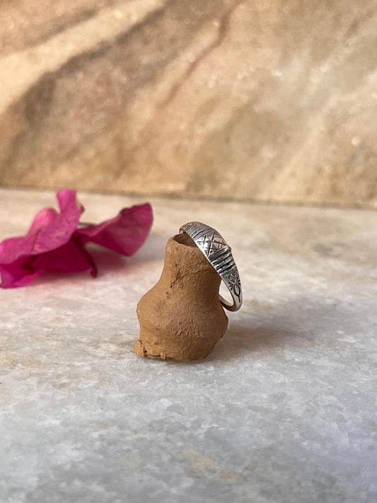Tribey Engraved 925 Sterling Silver Band Ring