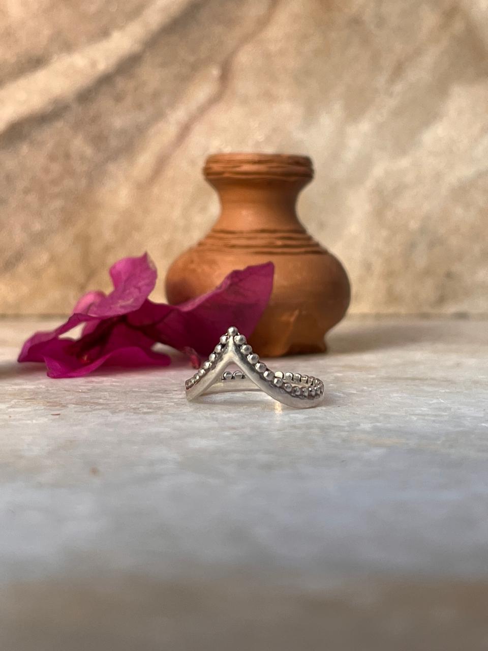 V Rawa /Chevron Boho Stackable 925 Sterling Silver Ring