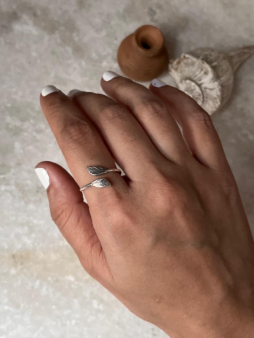 Single Leafy Adjustable 925 Sterling Silver Ring