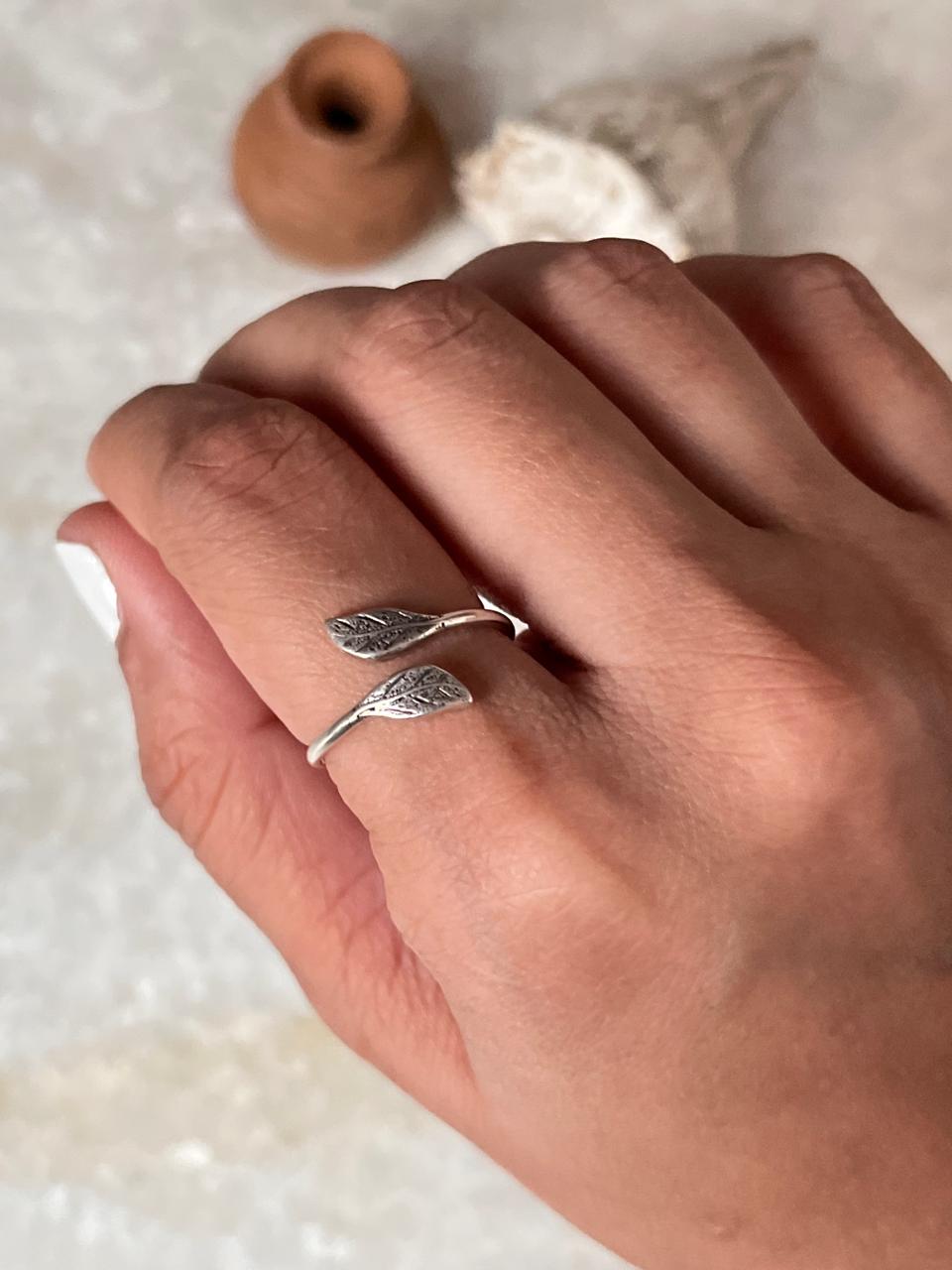 Single Leafy Adjustable 925 Sterling Silver Ring