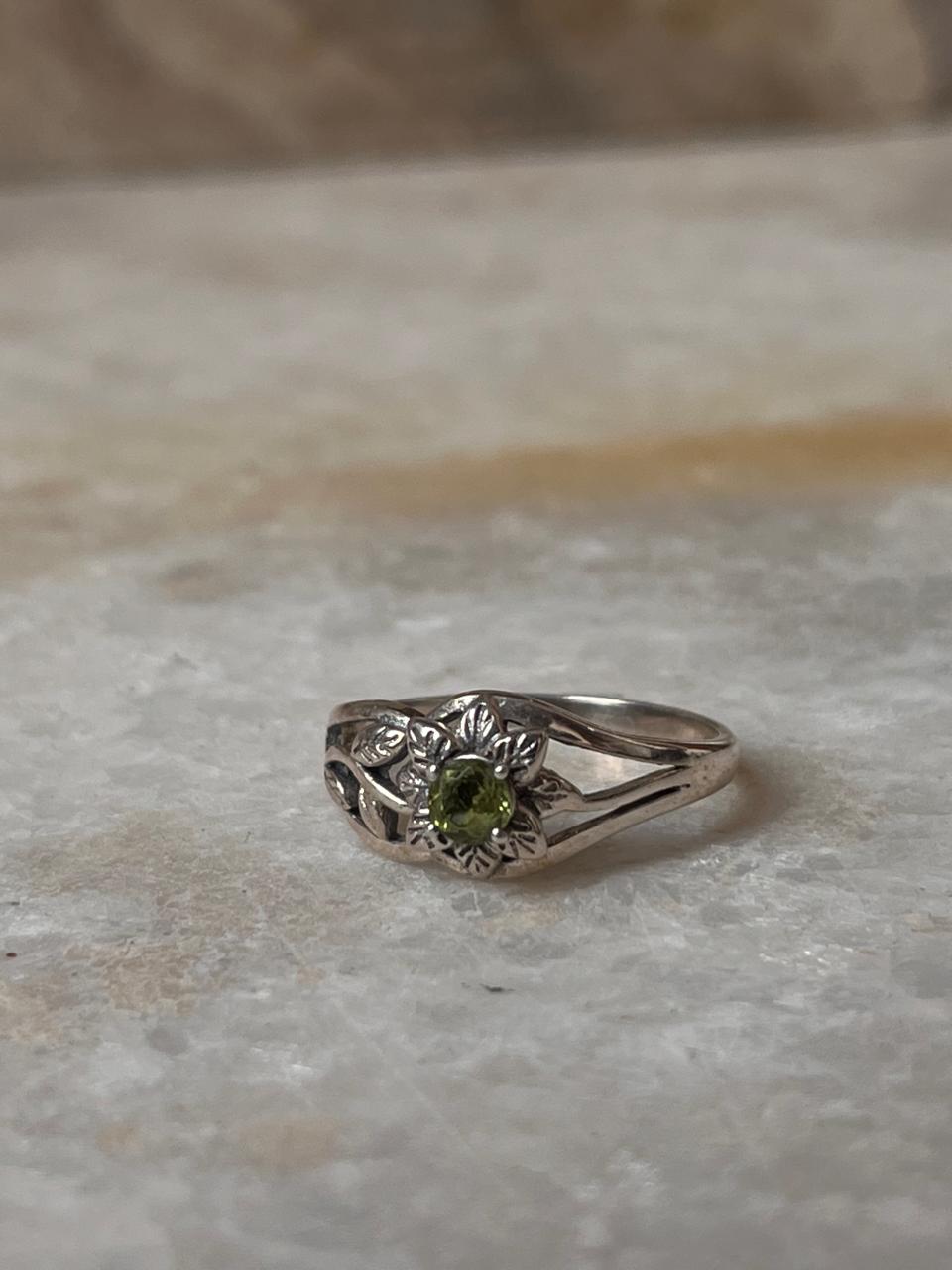 Peridot Forest 925 Sterling Silver Ring