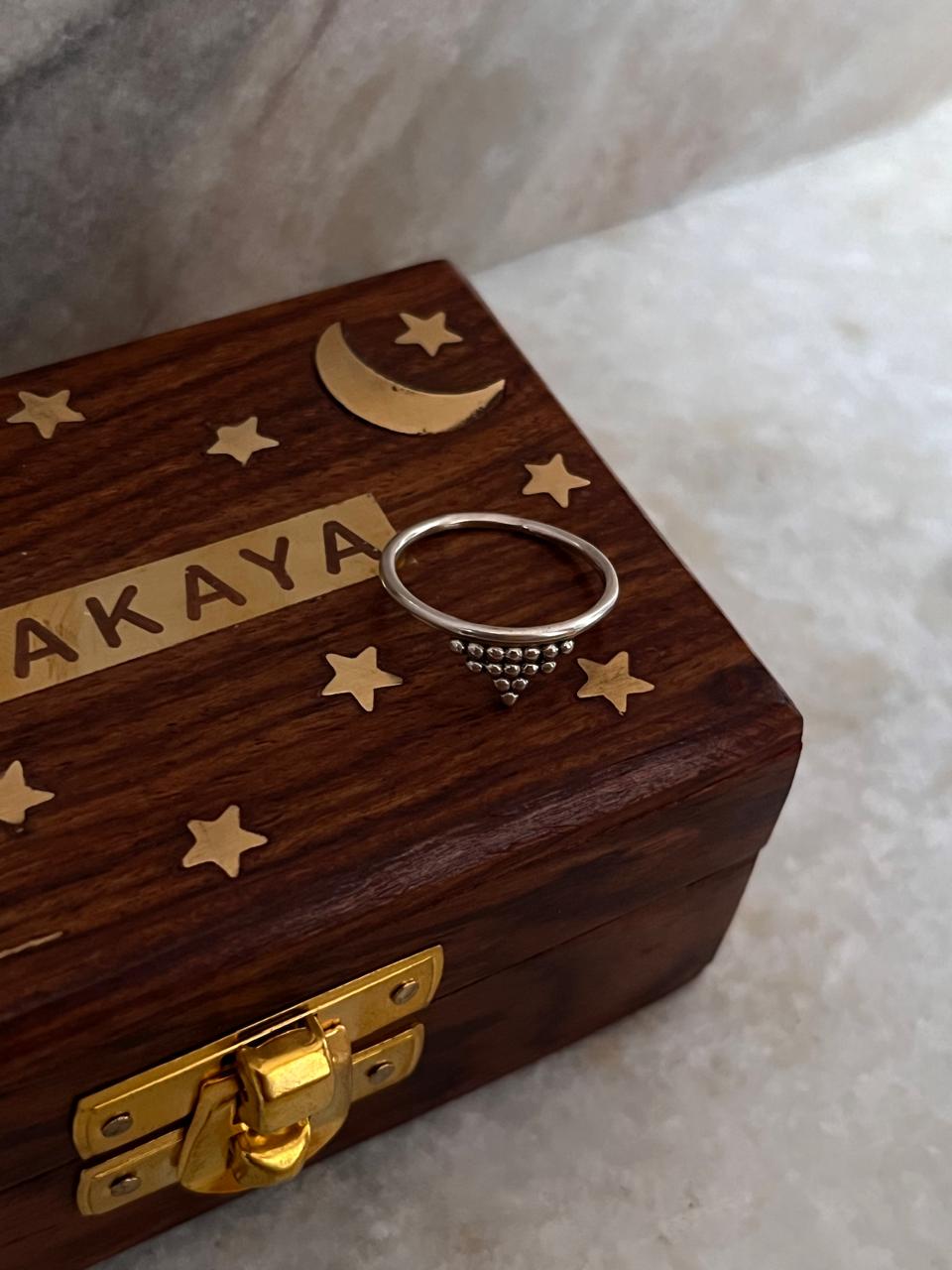Teekona 925 Sterling Silver Ring