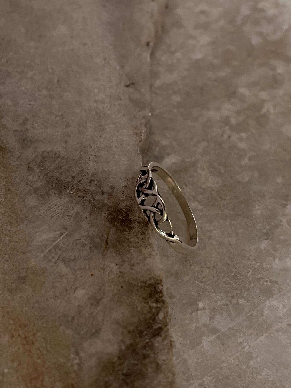 Small Celtic Knot 925 Sterling Silver Ring