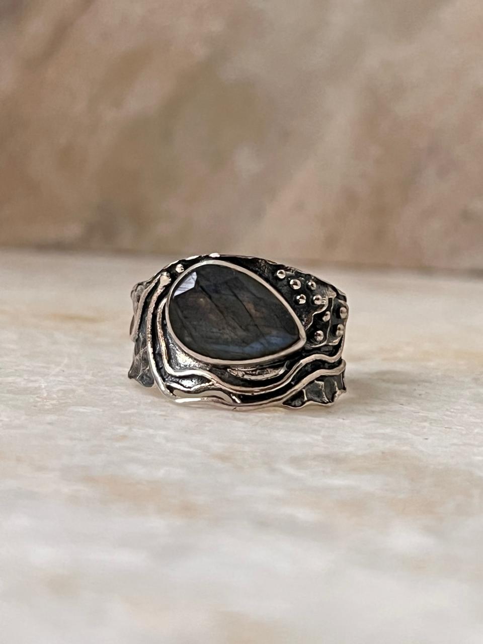 Labradorite Pear Rustic 925 Sterling Silver Ring