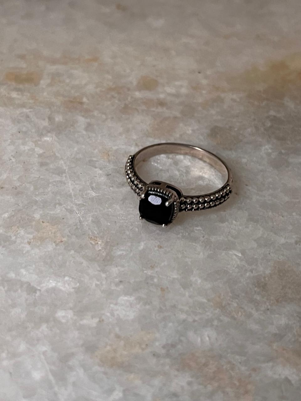 Black Onyx Square Cut Vintage 925 Sterling Silver Ring