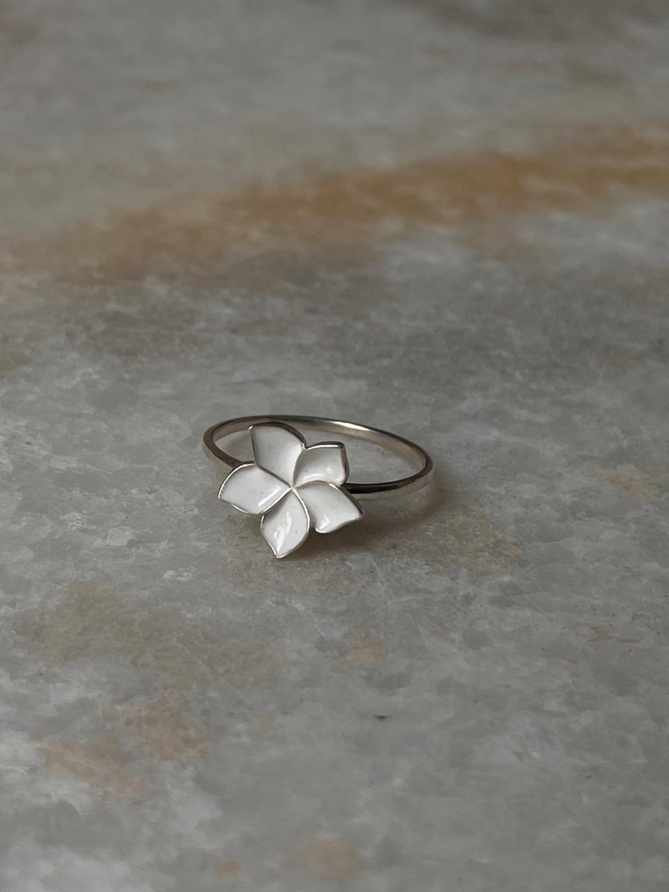 White Enamel Plumeria /Frangipani Flower 925 Sterling Silver Ring