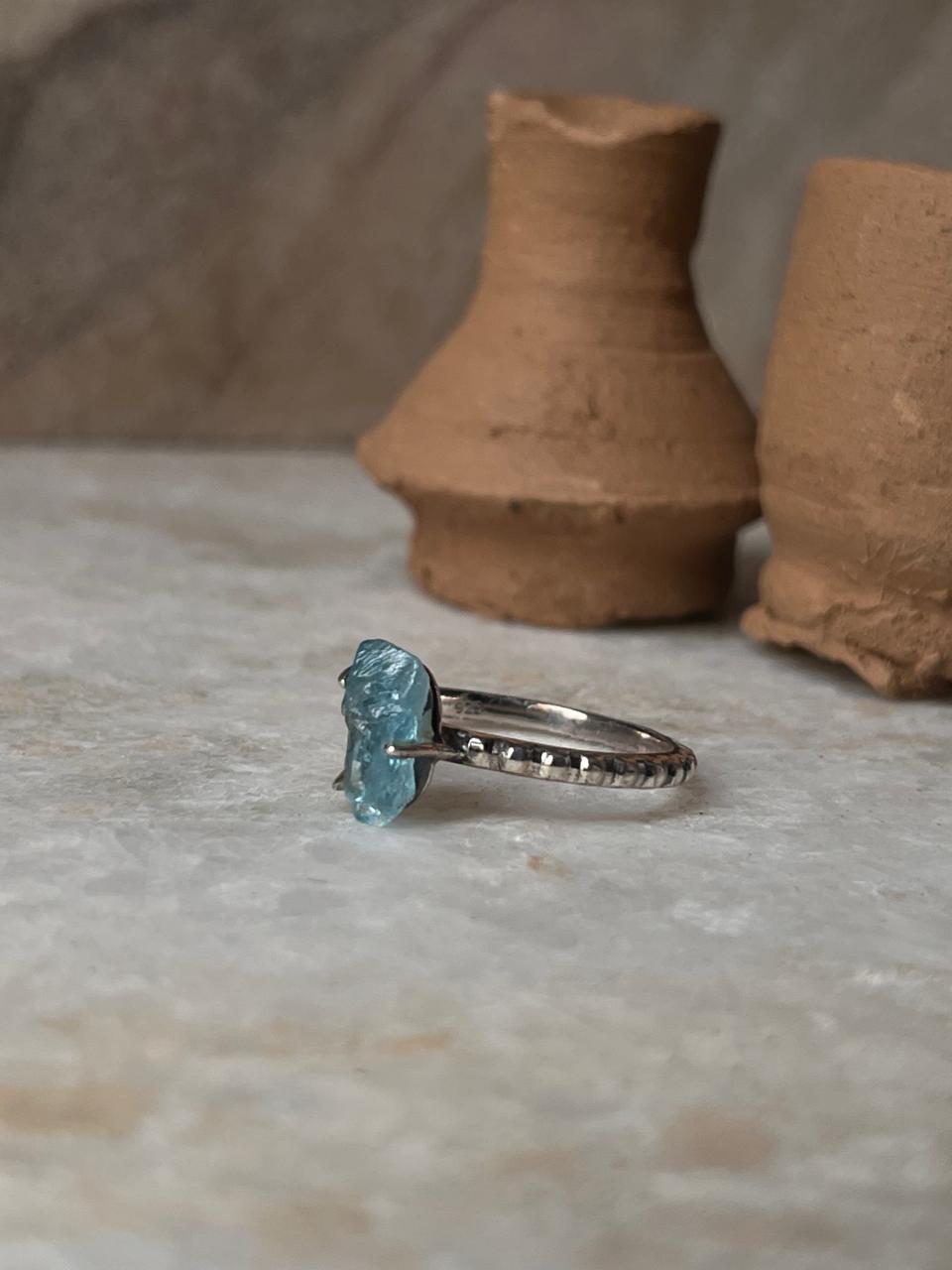 Blue Apatite Raw Uncut Dot Band 925 Sterling Silver Ring