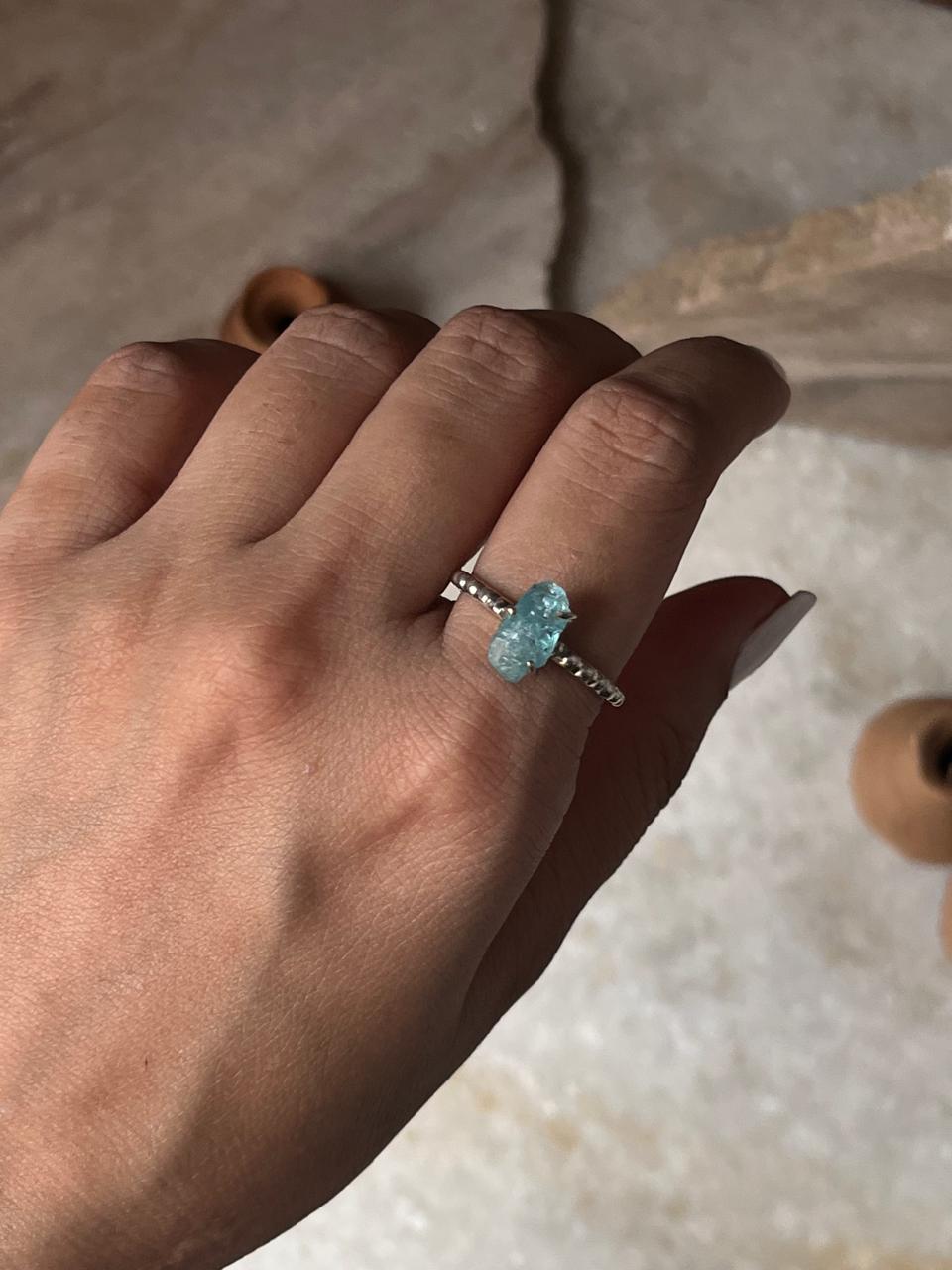 Blue Apatite Raw Uncut Dot Band 925 Sterling Silver Ring