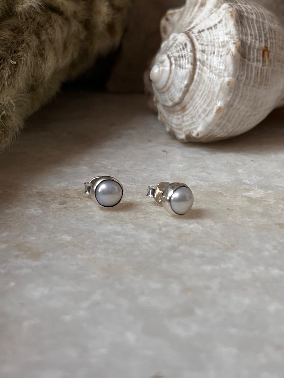 Fresh Water Pearl Plain Round Studs 925 Sterling Silver Earrings