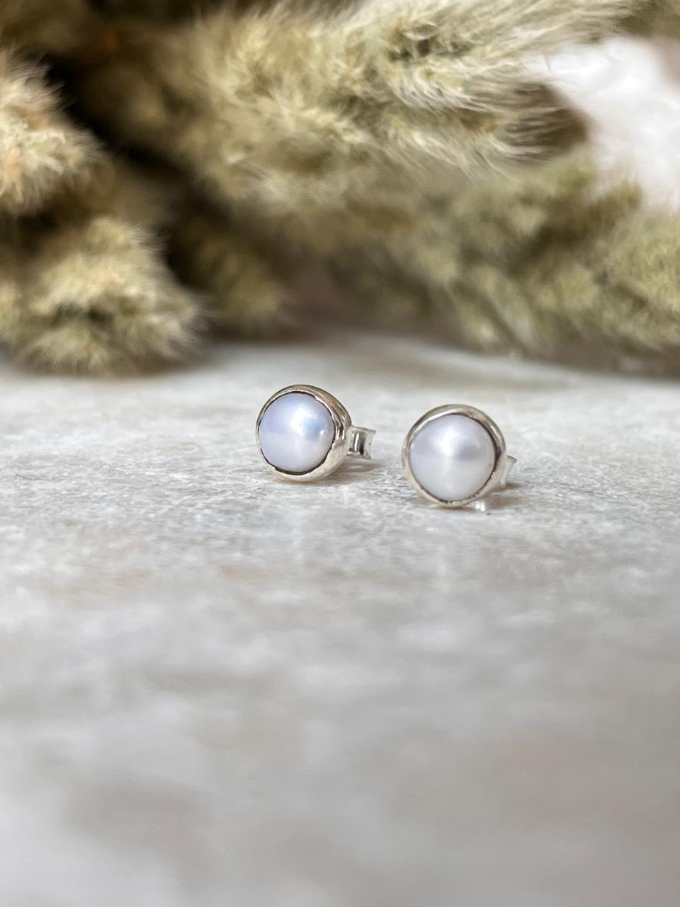 Fresh Water Pearl Plain Round Studs 925 Sterling Silver Earrings