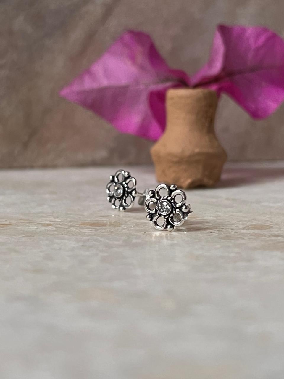 Handcrafted 925 silver flower earrings with white cubic zirconia
