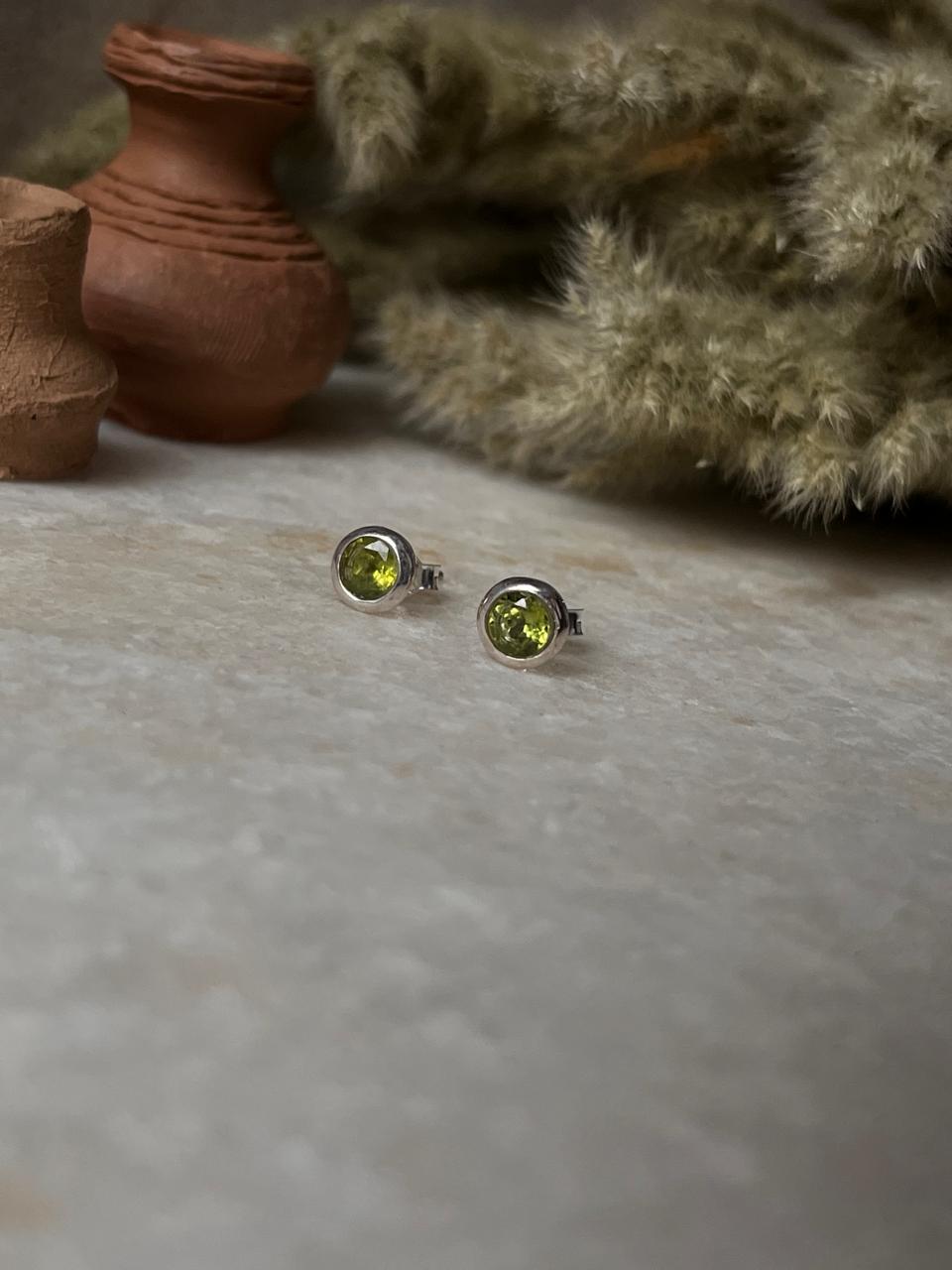 Peridot 6mm 925 Sterling Silver Studs