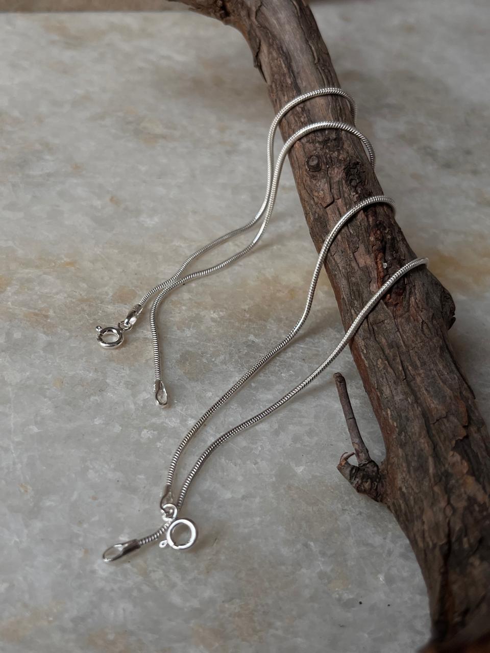 Simple and elegant sterling silver snake chain anklet