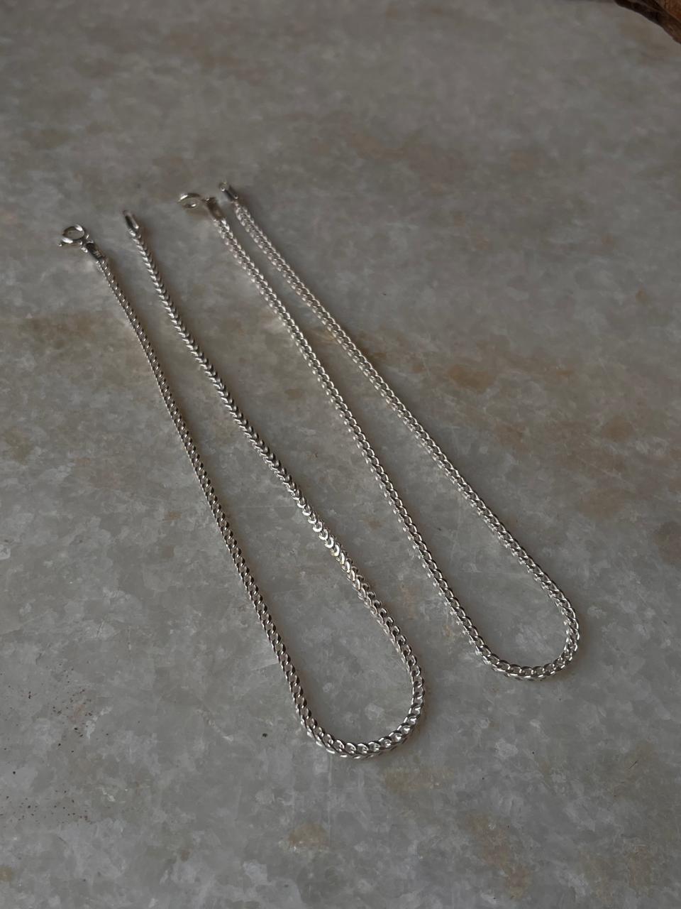 Pure silver anklet with sleek fox tail chain design