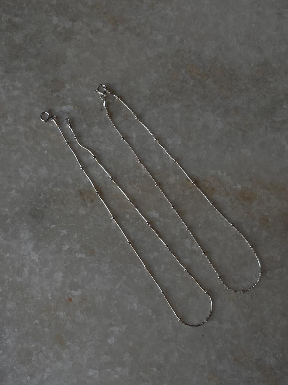 Oxidized silver anklet with dotted chain detailing