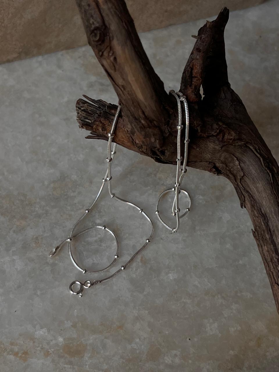 Handcrafted silver anklet with dotted snake design