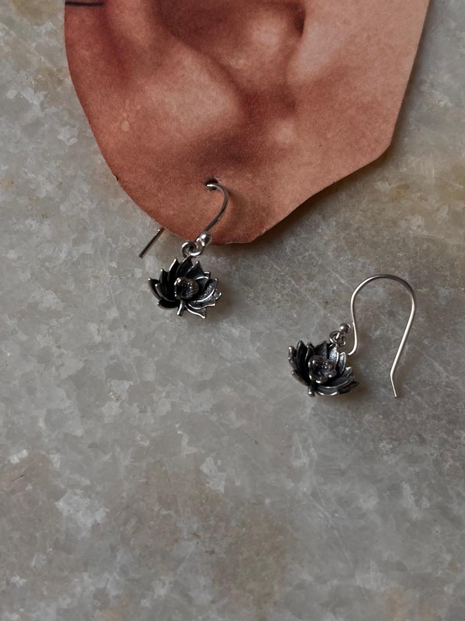 Small Lotus 925 Sterling Silver Earrings