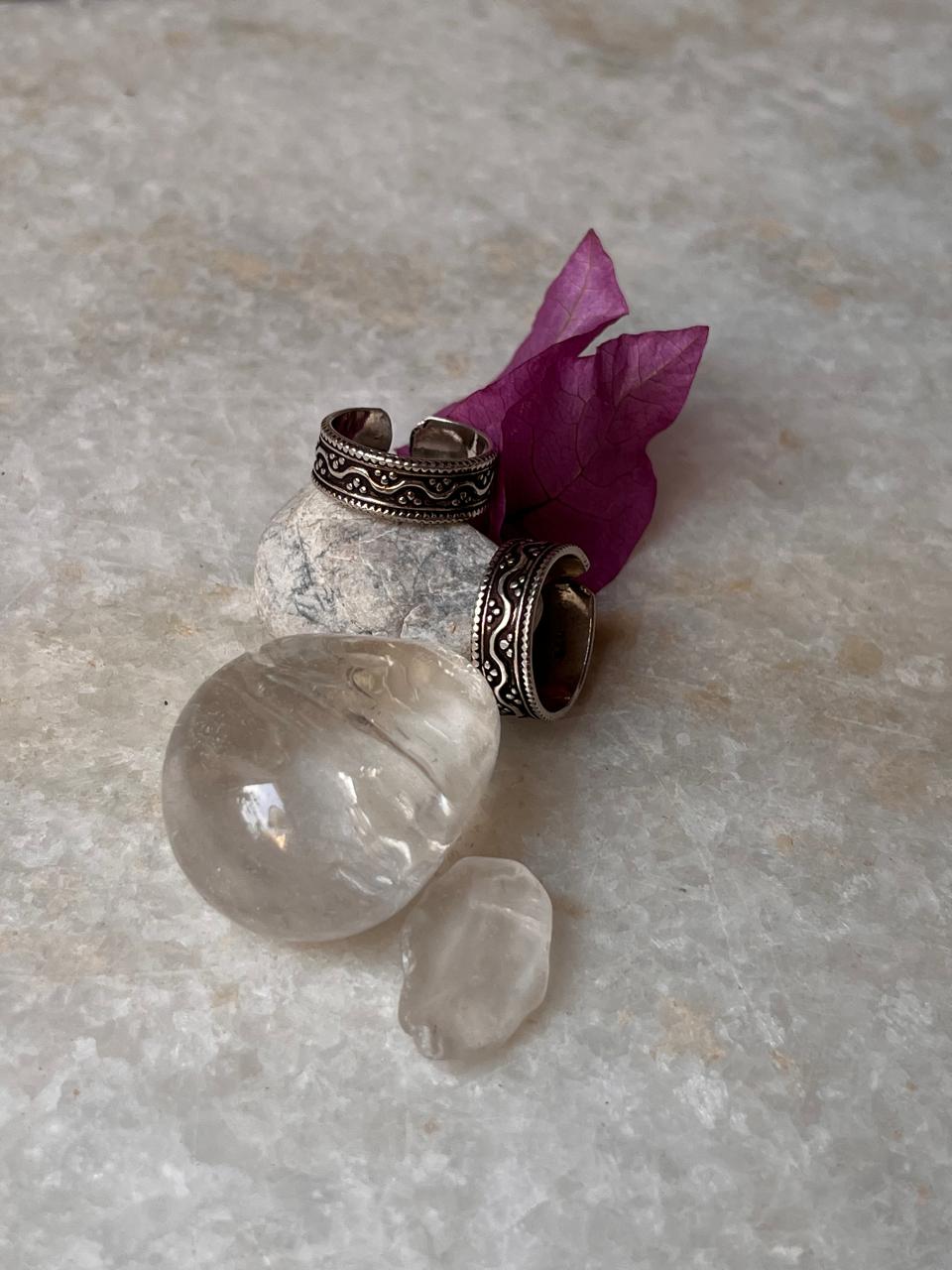 Handcrafted tribal toe ring with rawa bead detailing