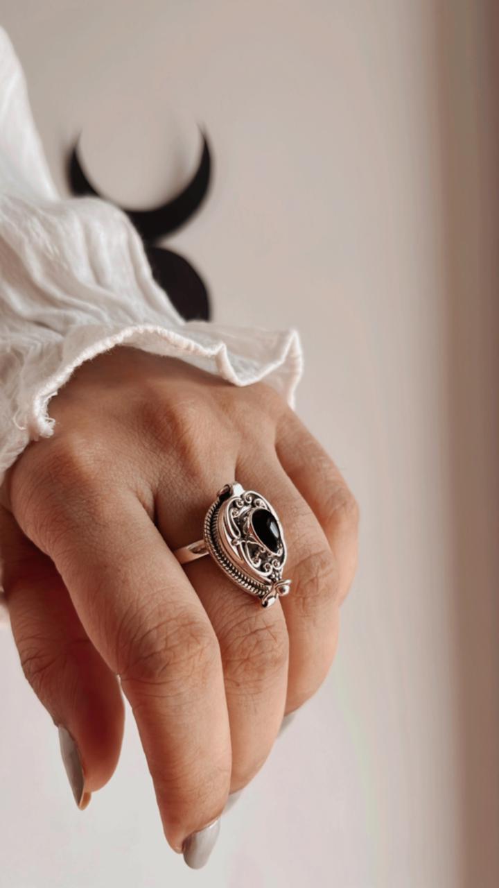 Black Onyx Storage 925 Sterling Silver Ring
