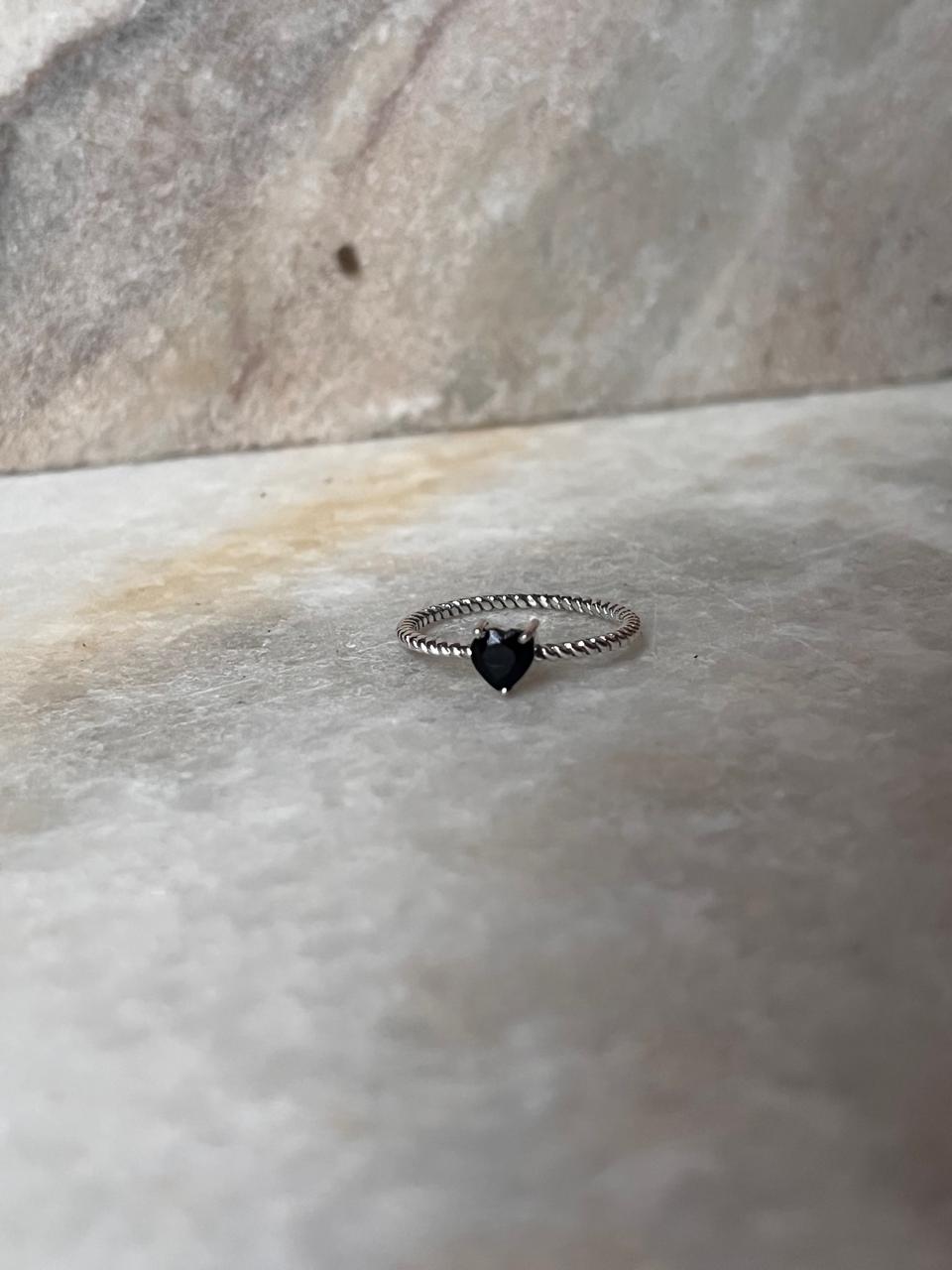 Black Spinel Heart Solitaire 925 Sterling Silver Ring