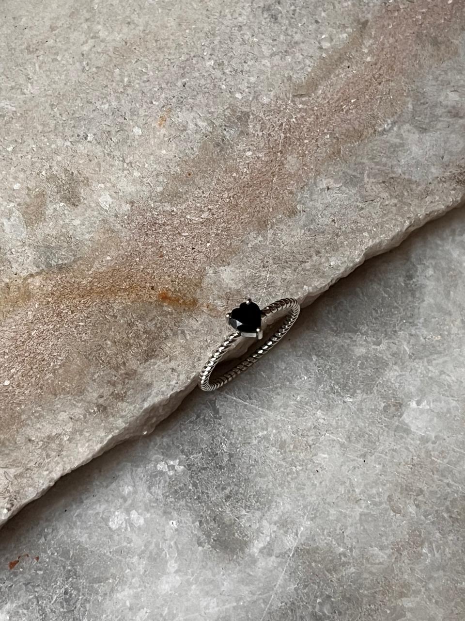 Black Spinel Heart Solitaire 925 Sterling Silver Ring