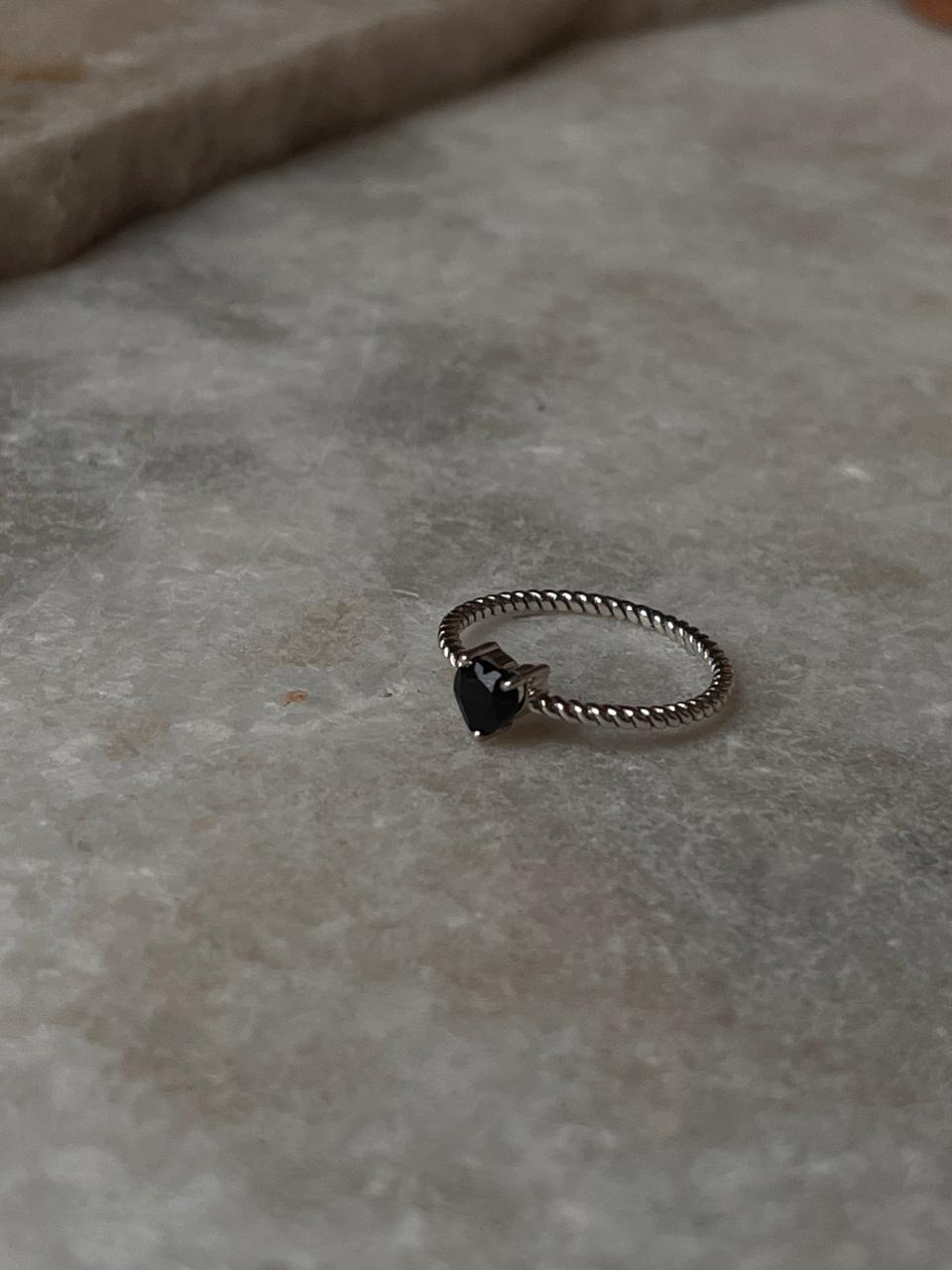 Black Spinel Heart Solitaire 925 Sterling Silver Ring