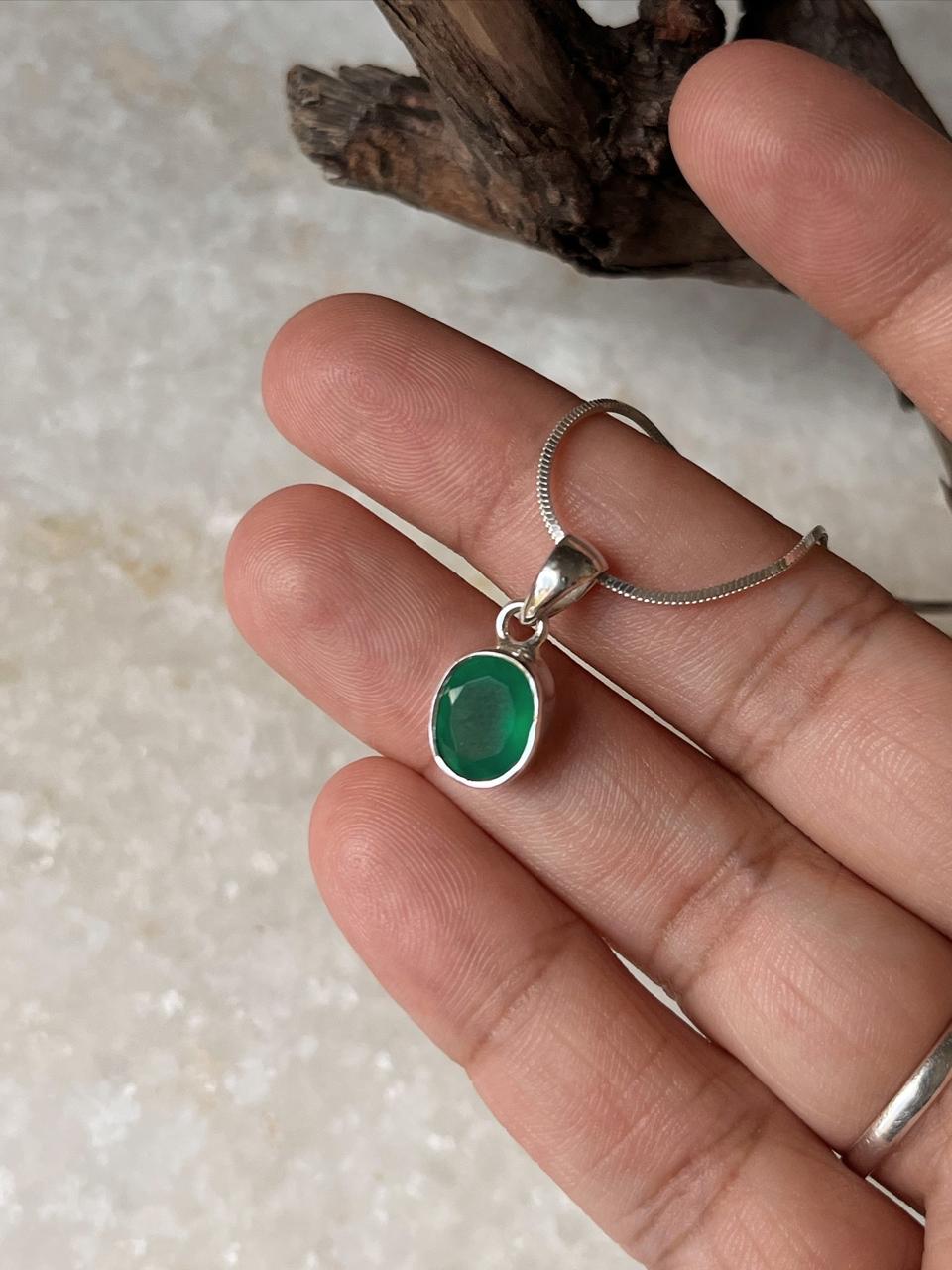 Green Onyx Oval Cut 925 Sterling Silver Pendant