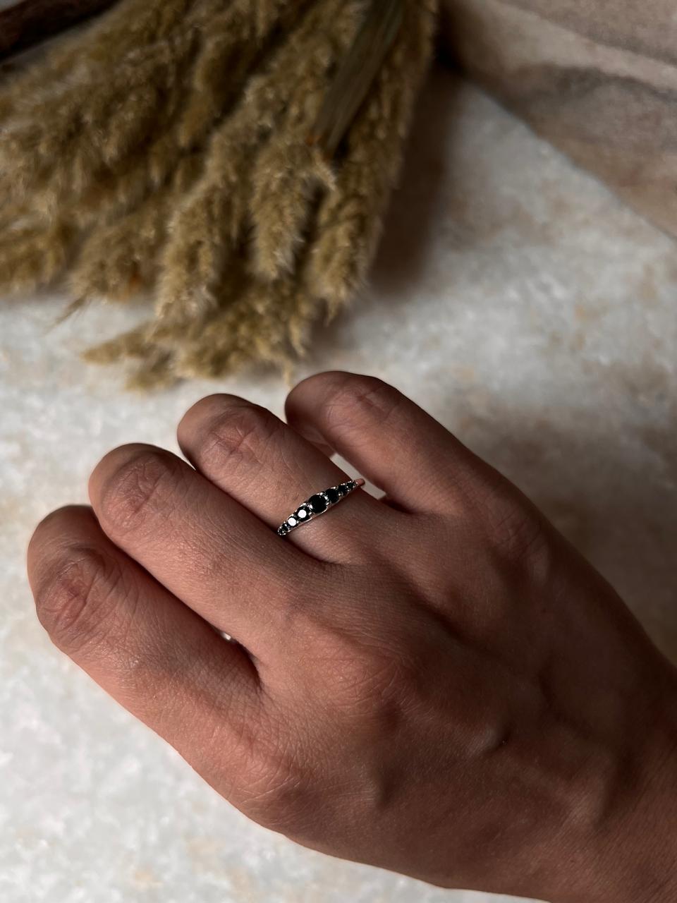 Black Spinel 9 Gradient 925 Sterling Silver Ring