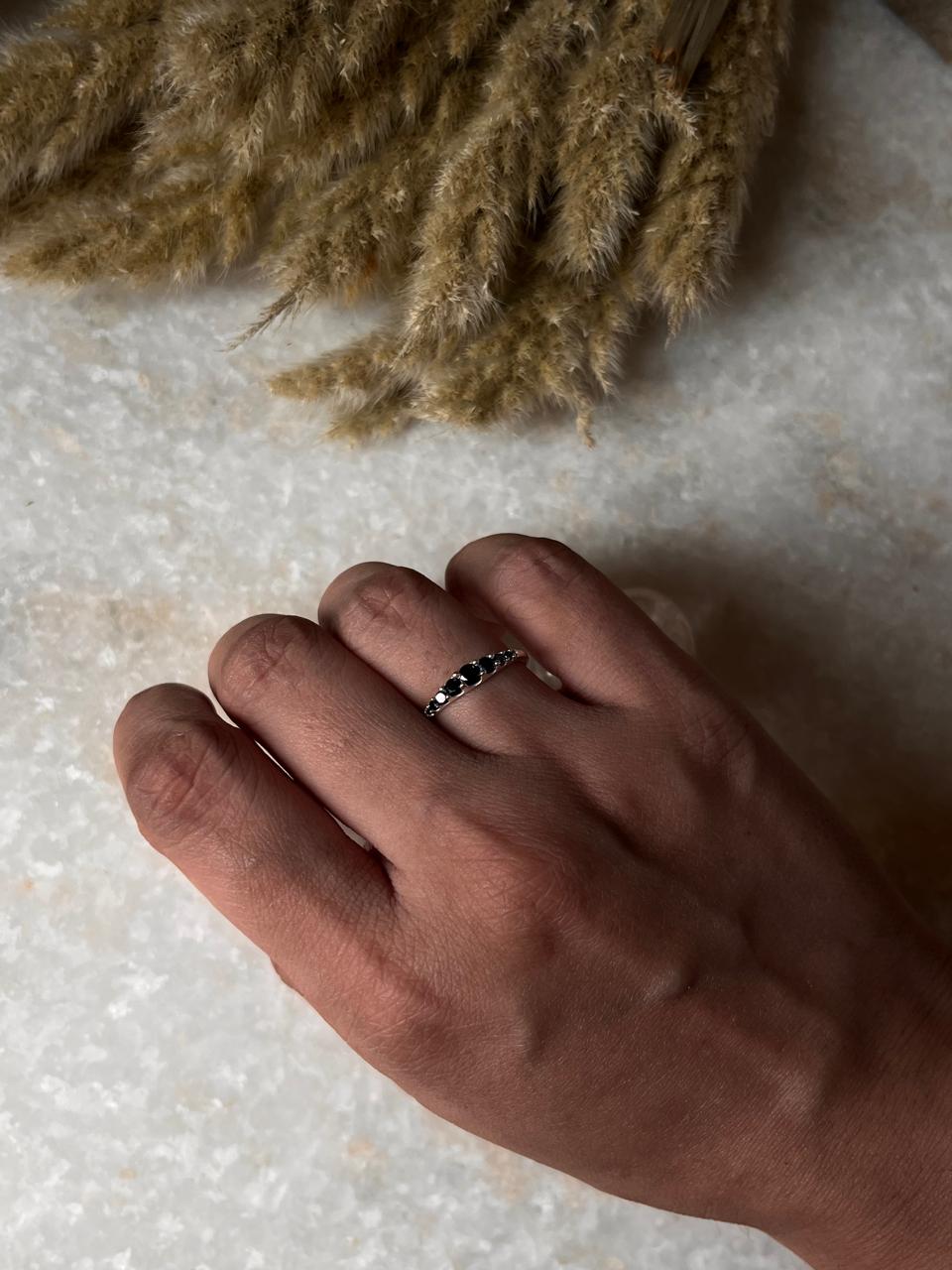Black Spinel 9 Gradient 925 Sterling Silver Ring