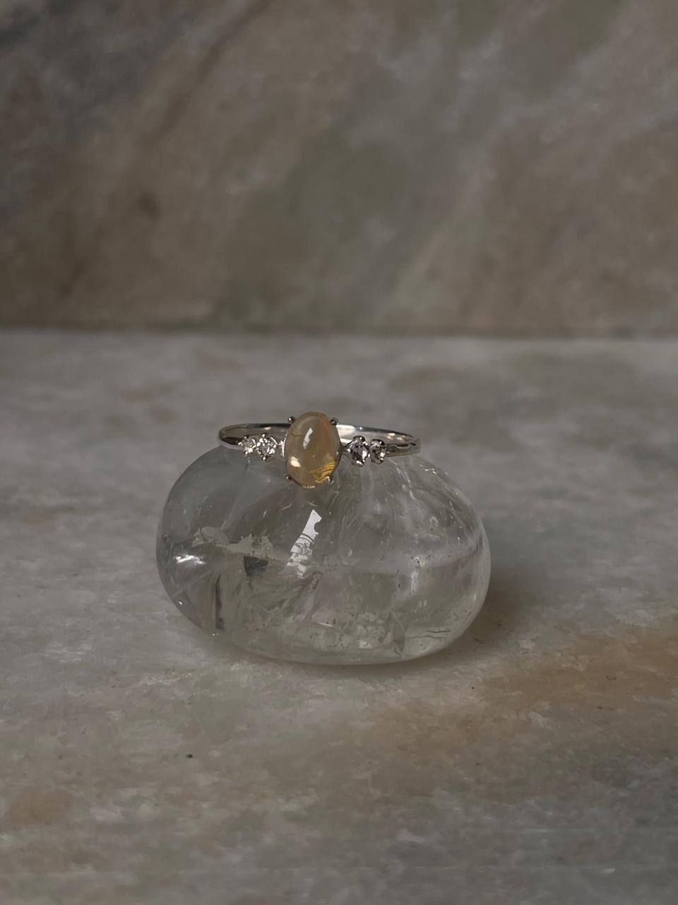 Natural Ethiopian Opal & White Topaz Solitare Band 925 Sterling Silver Ring