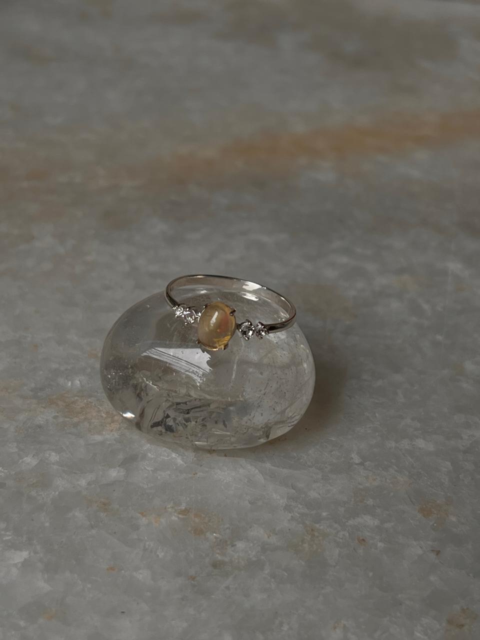 Natural Ethiopian Opal & White Topaz Solitare Band 925 Sterling Silver Ring