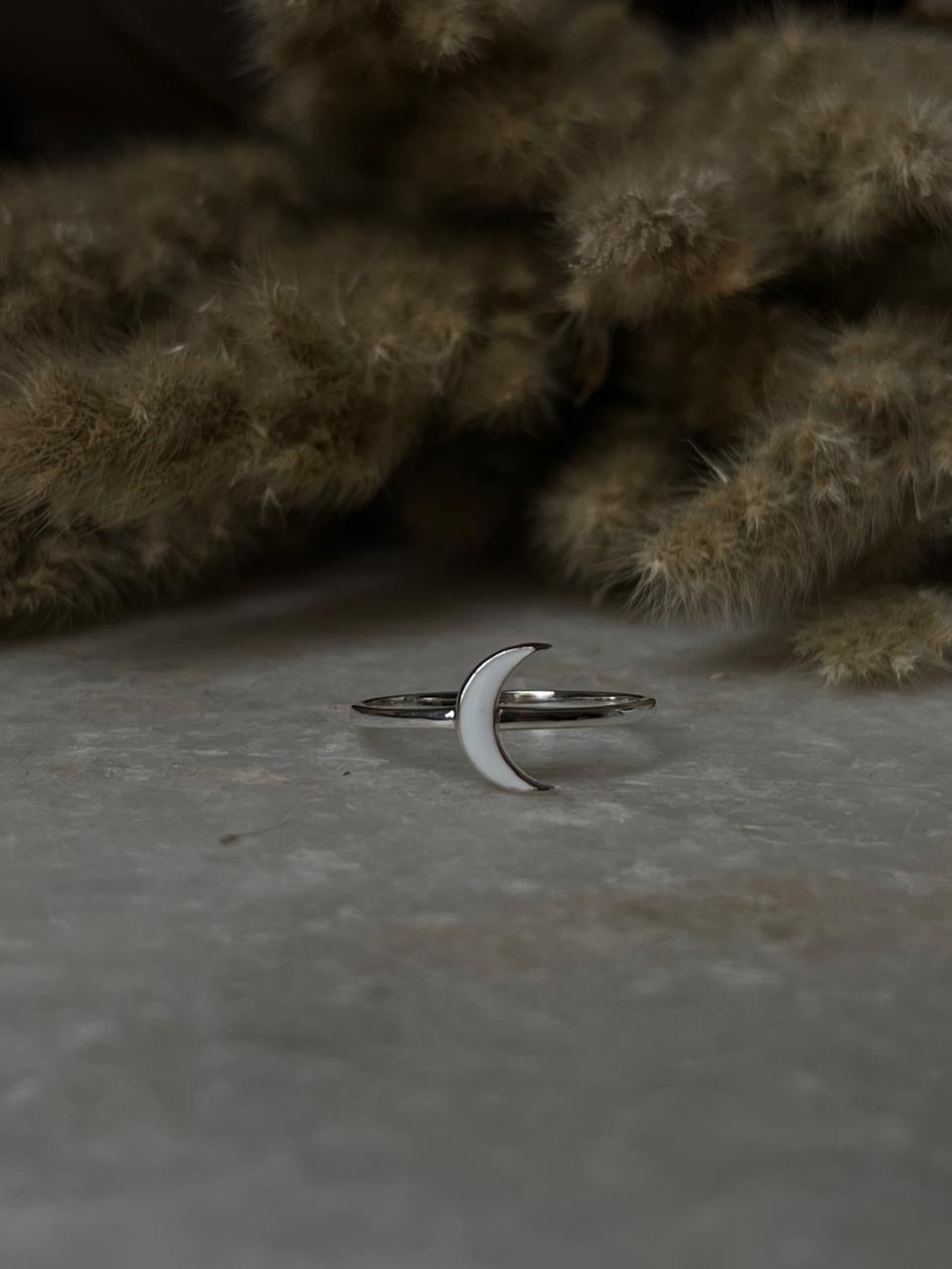 White Enamel Crescent Moon 925 Sterling Silver Ring