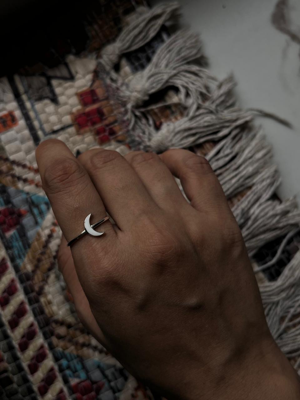 White Enamel Crescent Moon 925 Sterling Silver Ring