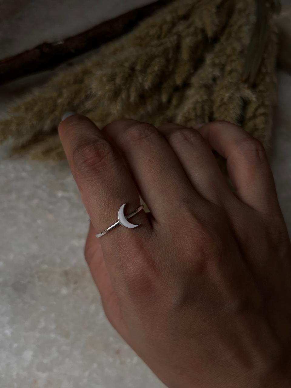 White Enamel Crescent Moon 925 Sterling Silver Ring