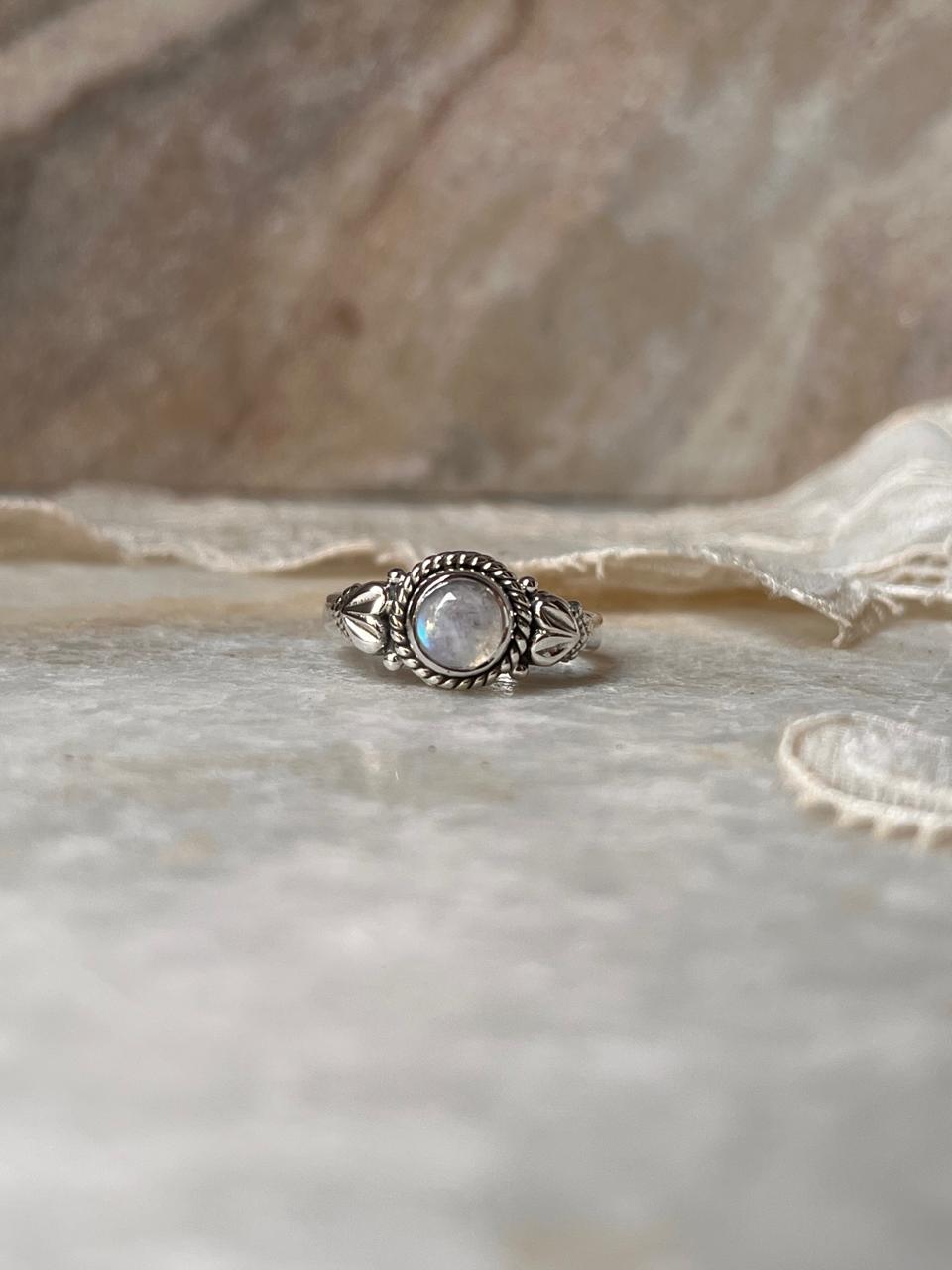 Moonstone Round Boho 925 Sterling Silver Ring