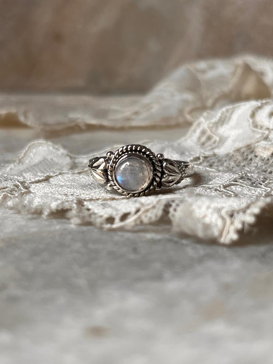 Moonstone Round Boho 925 Sterling Silver Ring