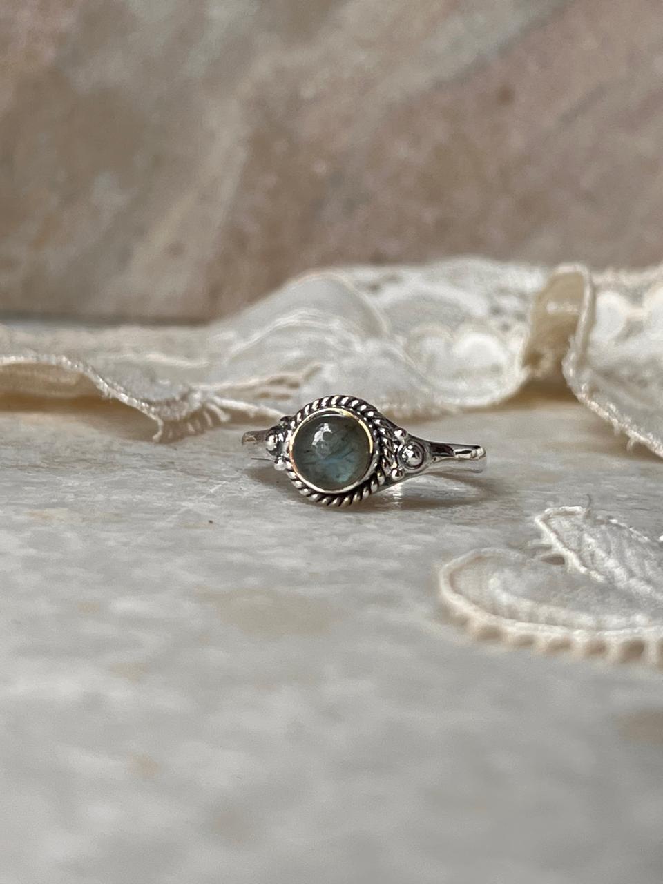 Labradorite Crystal Ring in Sterling Silver – Boho II Edition