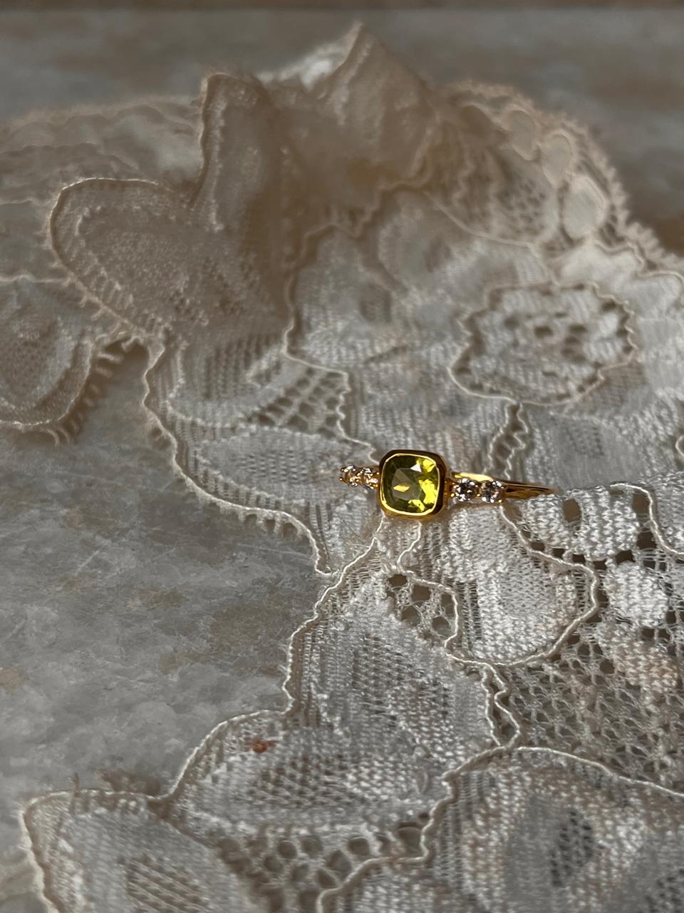 Handcrafted Gold Vermeil Band Ring Featuring Peridot and White Topaz