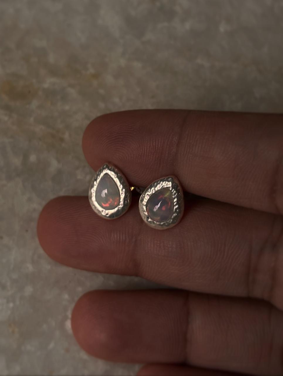 Elegant Hammered Sterling Silver Stud Earrings with Natural Opal