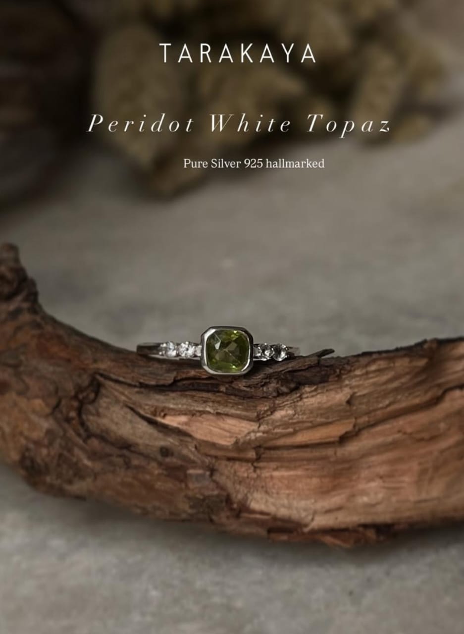 Peridot & White Topaz Band 925 Sterling Silver Ring