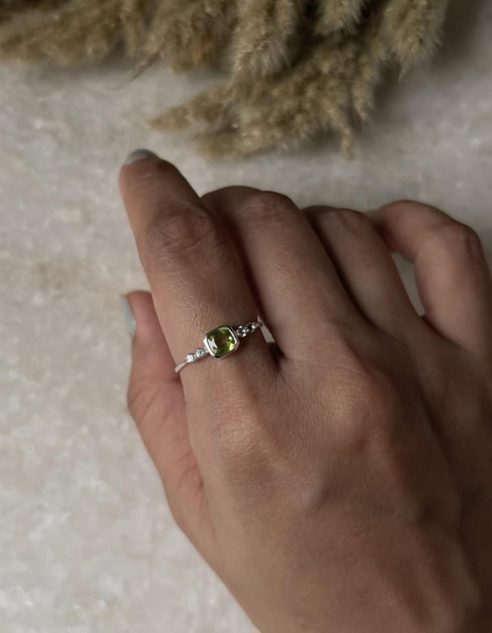 Peridot & White Topaz Band 925 Sterling Silver Ring