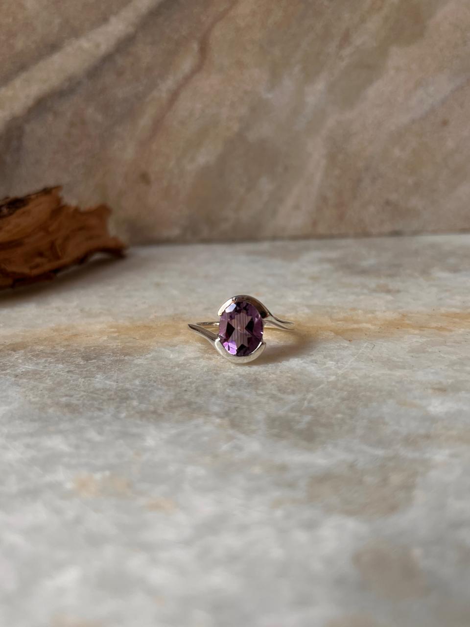 Amethyst Oval Faceted Cross Band 925 Sterling Silver Ring