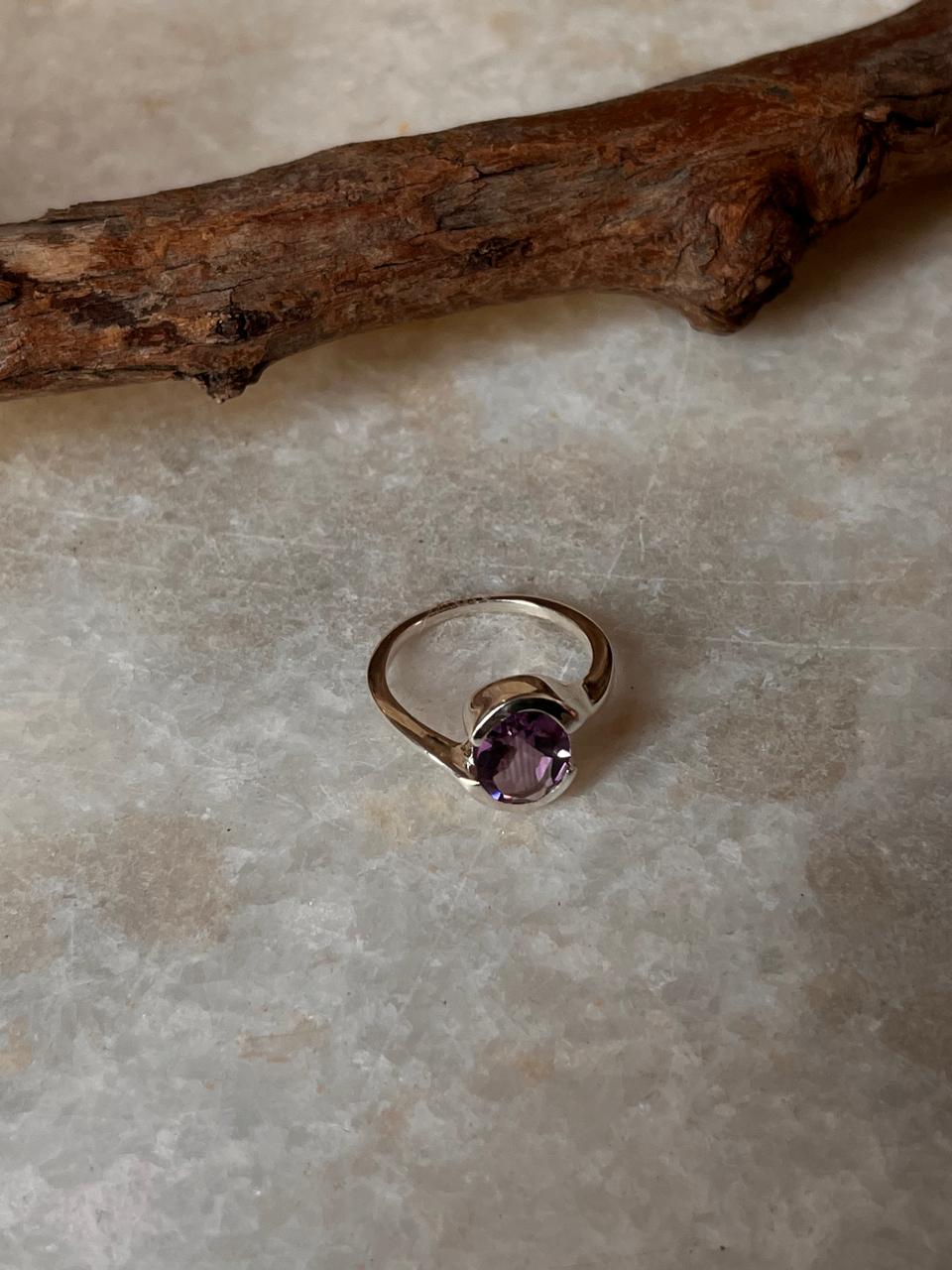 Amethyst Oval Faceted Cross Band 925 Sterling Silver Ring